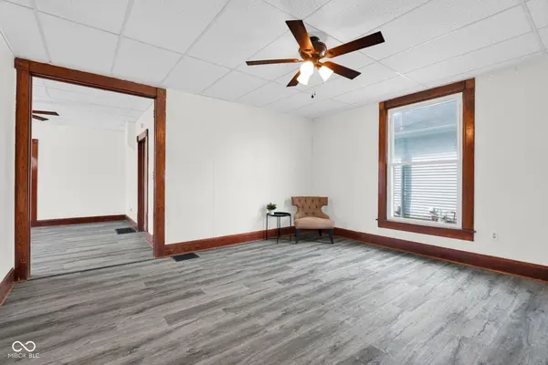 52 N Hinman ST, Columbus, IN 47201
