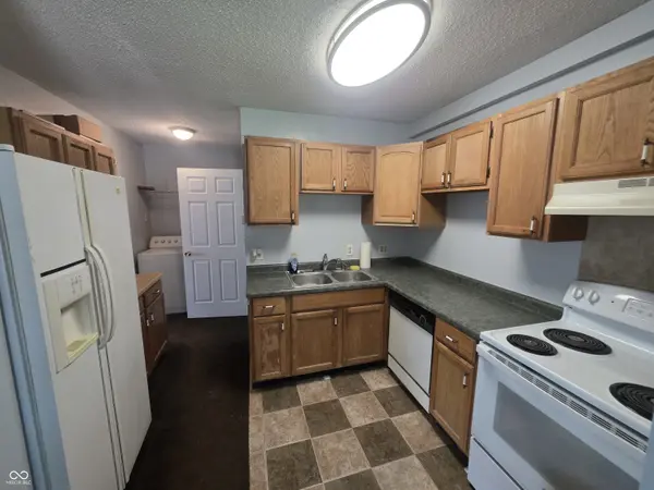1933 N Lakeland ST, Terre Haute, IN 47803