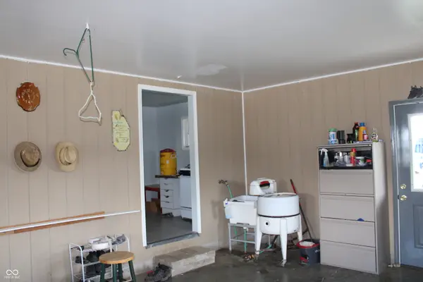 6905 E County Road 1100 N, Butlerville, IN 47223