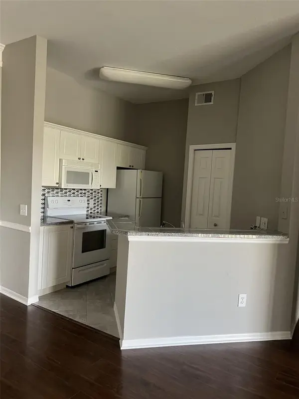 5134 NORTHRIDGE RD #302, Sarasota, FL 34238