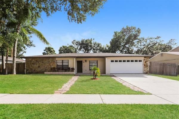 762 ISLETON DR, Brandon, FL 33511