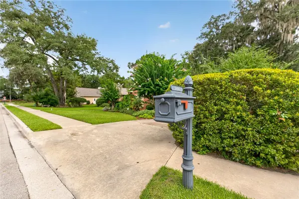 5604 NW 52ND AVE, Gainesville, FL 32653