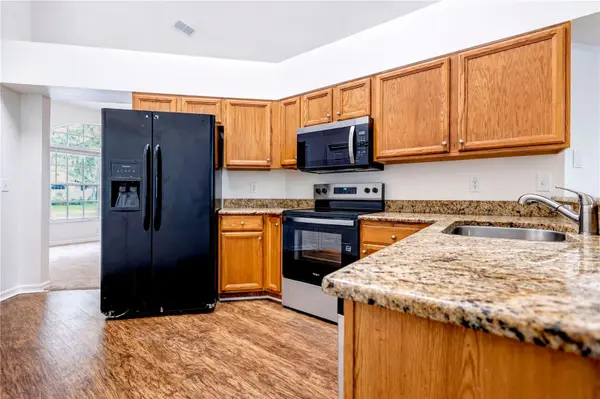2302 LYNCREST CT, Valrico, FL 33596