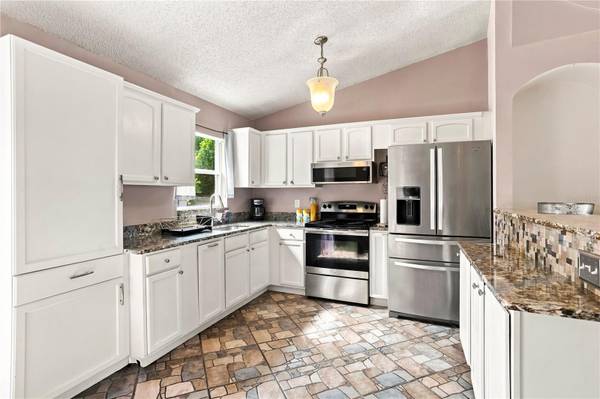 253 WILLIAMS AVE, Orange City, FL 32763 photo 9