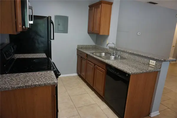 732 SECRET HARBOR LN #100, Lake Mary, FL 32746
