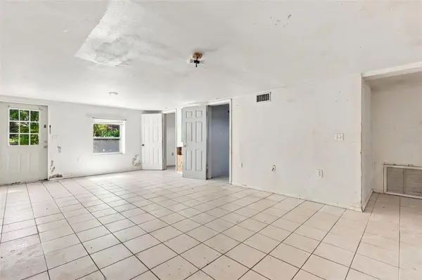1672 10TH ST, Sarasota, FL 34236