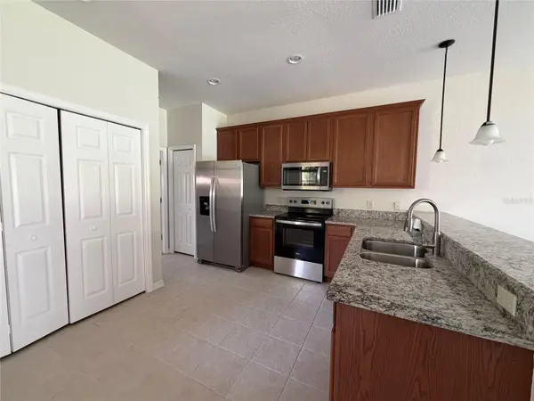 1224 VIENNA SQUARE DR, Winter Haven, FL 33884