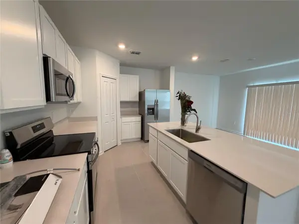 2466 HALLOW GARDEN RD, Eustis, FL 32726