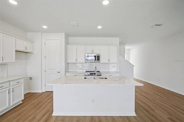 31481 SPANISH MISSION RD, San Antonio, FL 33576