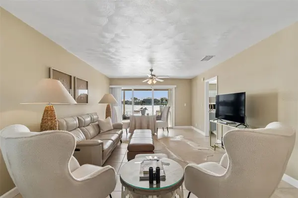 2307 BAY BLVD, Indian Rocks Beach, FL 33785