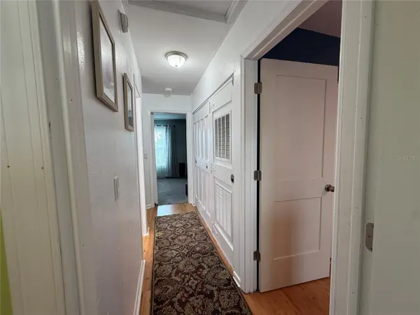 10009 REGAL WOODS LN, Tampa, FL 33624