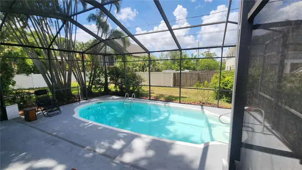 155 69TH AVE N, St Petersburg, FL 33702