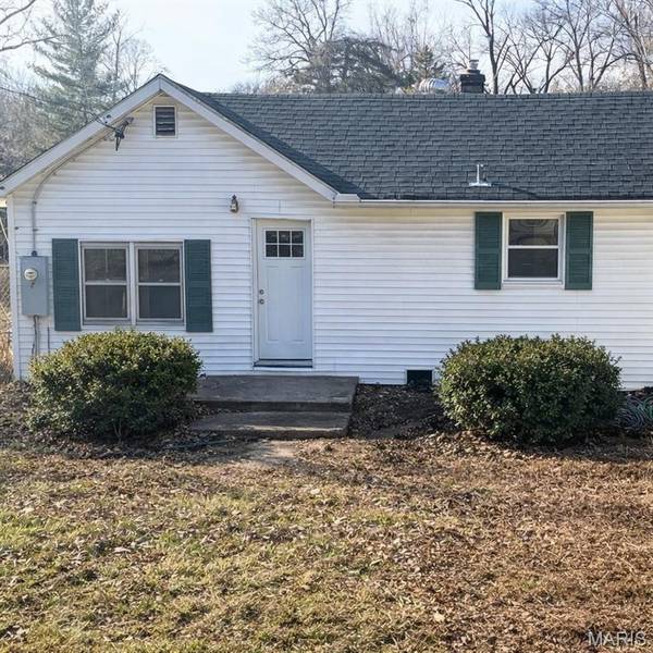 301 Day DR, Ferguson, MO 63135