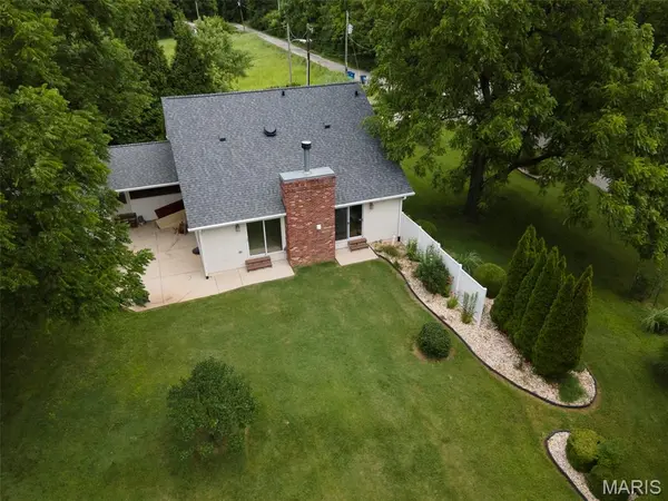 5906 Galli LN, Collinsville, IL 62234