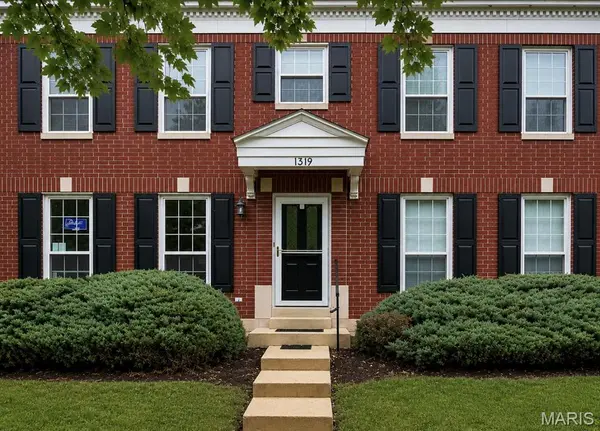 1319 Parkview Estates DR, Ellisville, MO 63021