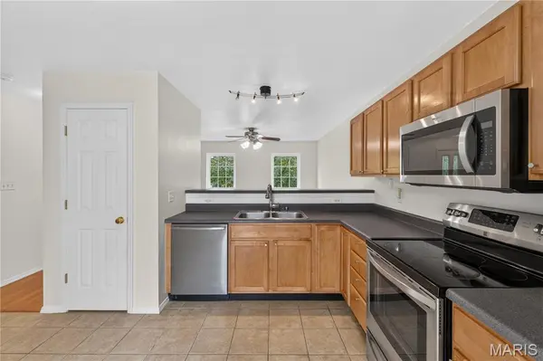 1319 Parkview Estates DR, Ellisville, MO 63021