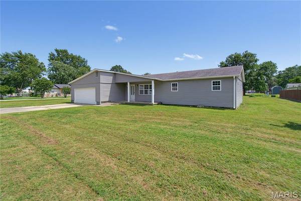 206 County Road 560, Poplar Bluff, MO 63901
