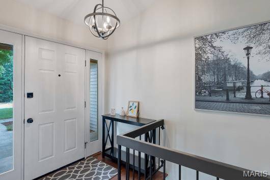 2 Shadowood CT, St Peters, MO 63376