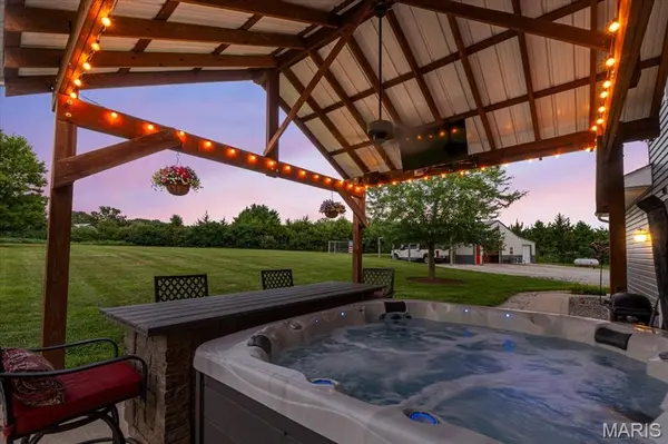 396 Bunker Hill RD, Silex, MO 63377