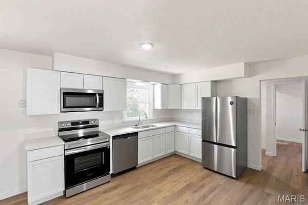 545 Johnson ST, Bourbon, MO 65441