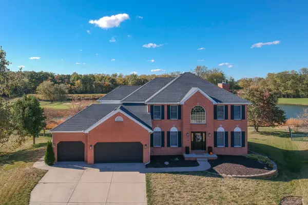 3 Pebblebrook CT, Bloomington, IL 61705