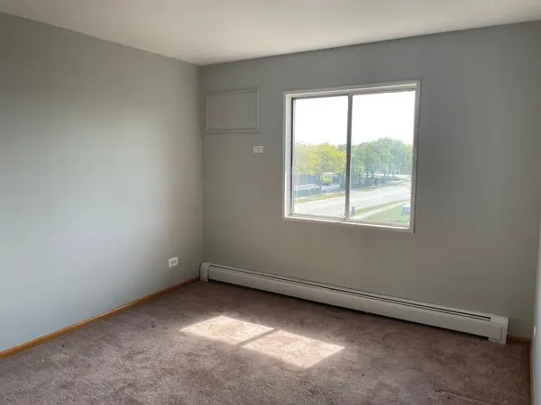 15834 Orlan Brook DR #3W, Orland Park, IL 60462