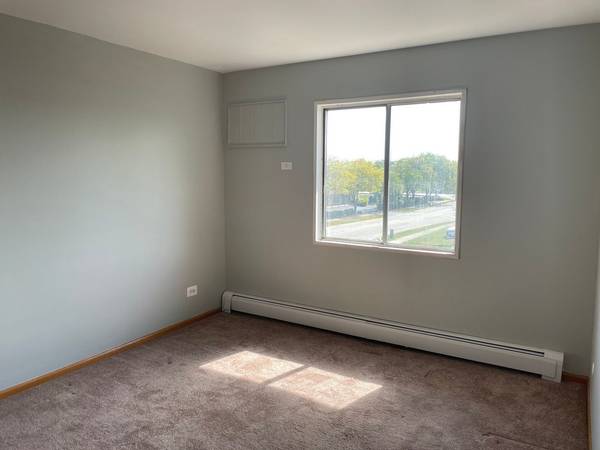 15834 Orlan Brook DR #3W, Orland Park, IL 60462