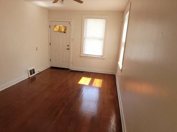 11720 S WENTWORTH AVE, Chicago, IL 60628