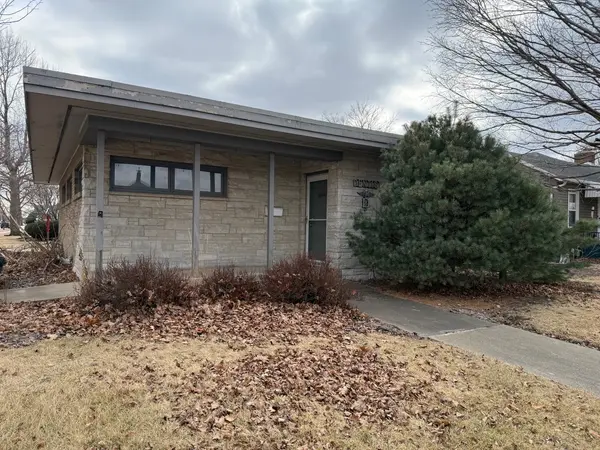 341 W Walnut ST, Oglesby, IL 61348