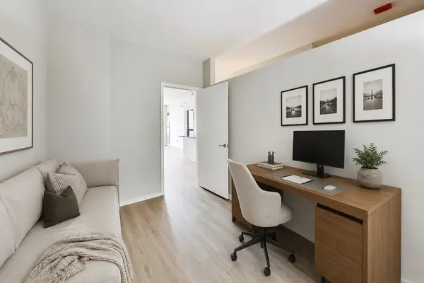 210 S DES PLAINES ST #907, Chicago, IL 60661