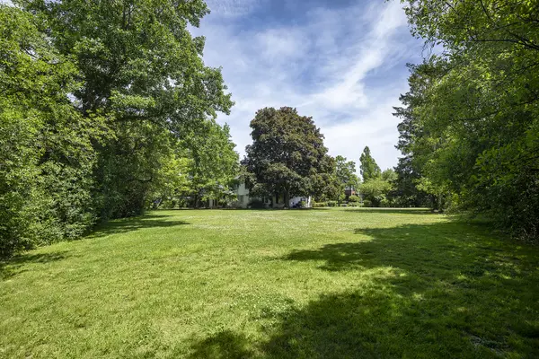 431 Northwood DR, Glencoe, IL 60022