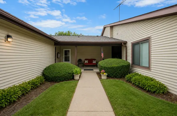 5202 Winslow CIR #D, Mchenry, IL 60050
