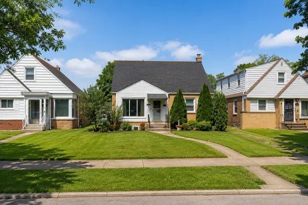 1432 State Line RD, Calumet City, IL 60409