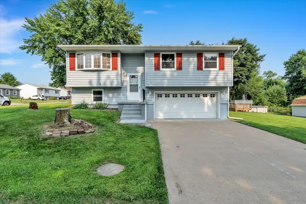 5731 N Howell ST, Davenport, IA 52806