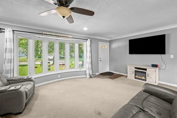 3140 11th AVE, Moline, IL 61265