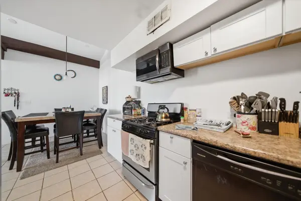 307 E North AVE, Northlake, IL 60164