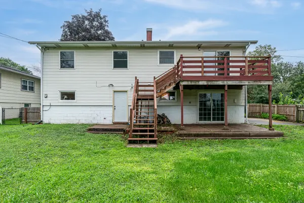 2853 Forest RD, Davenport, IA 52803