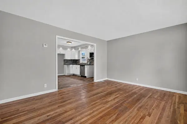 3317 Fairview AVE, South Chicago Heights, IL 60411