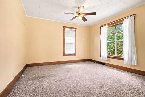 205 E Hickory ST, Fairbury, IL 61739
