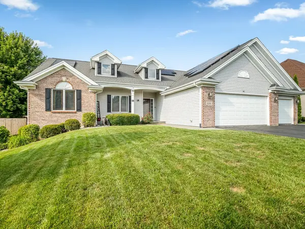 206 Star Fire RD, Poplar Grove, IL 61065