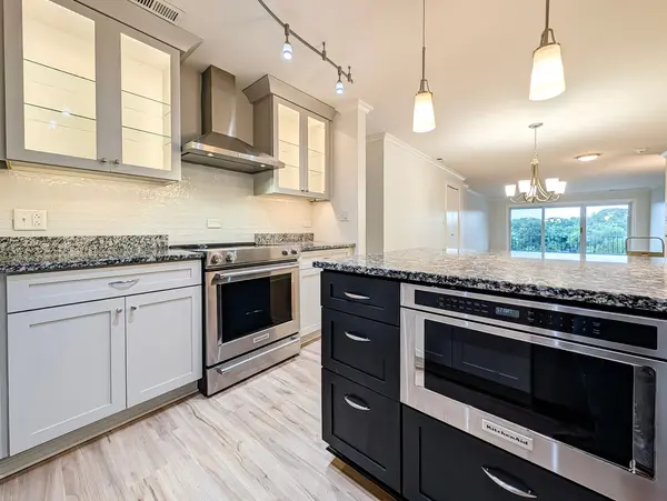 515 N Main ST #5CS, Glen Ellyn, IL 60137