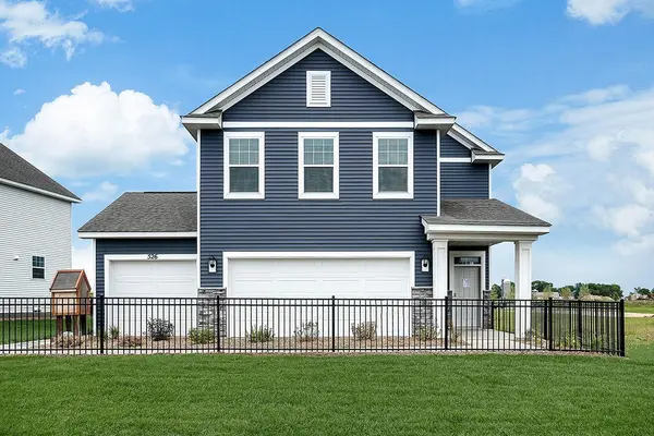 526 Goldenrod TRL, Waconia, MN 55387