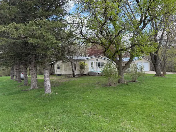 37026 710th AVE, Saint James, MN 56081