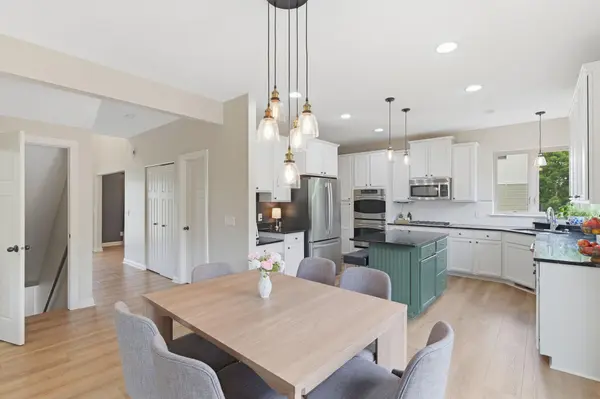 2580 Acorn RUN, Victoria, MN 55386