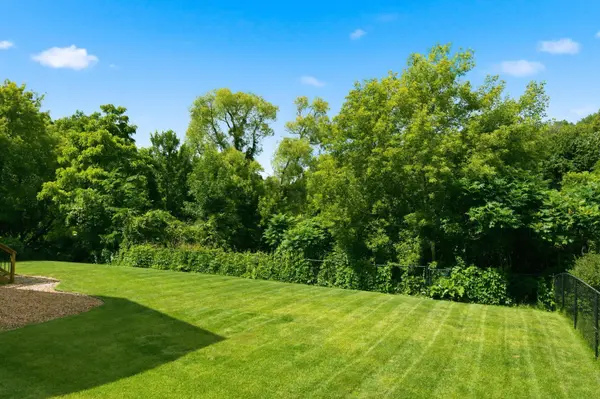 2580 Acorn RUN, Victoria, MN 55386