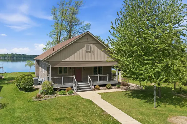 50876 Lakeview DR, Rush City, MN 55069