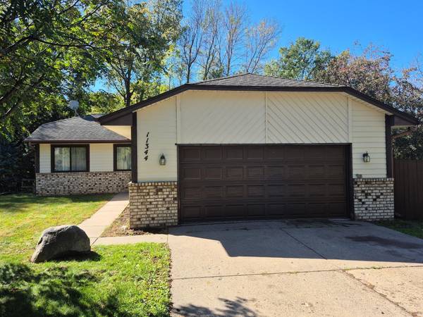 11344 Elk LN NW, Elk River, MN 55330