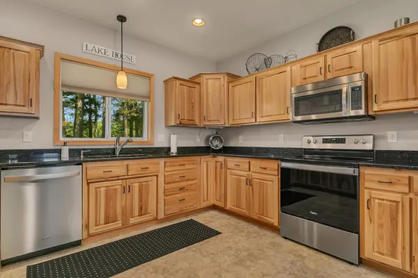 11448 Leisure LN, Brainerd, MN 56401