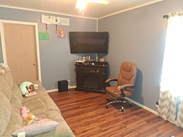 326 Madison AVE, Neche, ND 58265