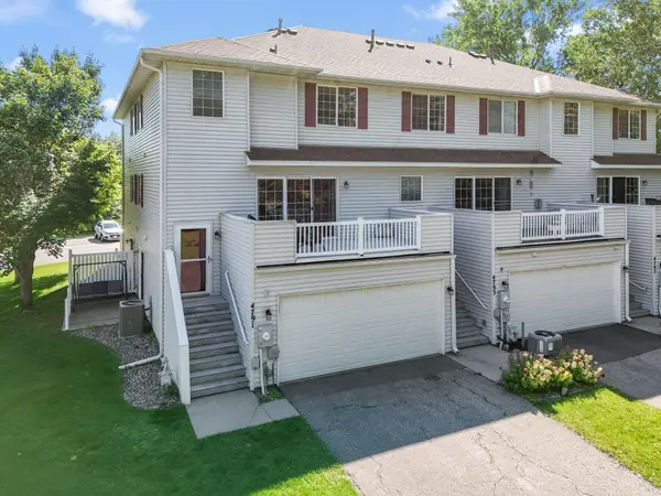 4791 Grenwich RD N, Oakdale, MN 55128